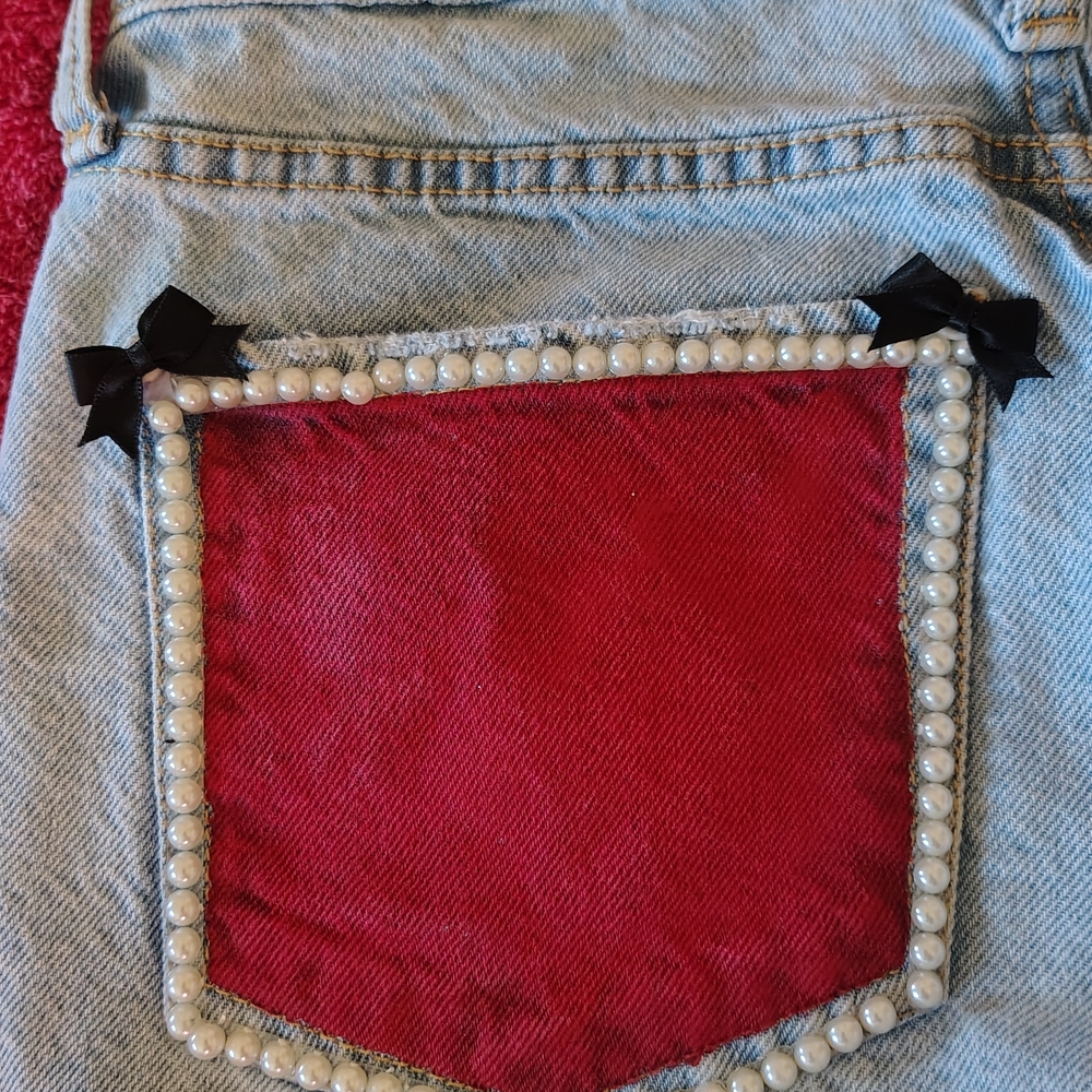 Aeropostale Senior Painted Jeans. Light Blue Low-Rise Bootcut Jeans - Picture 10 of 16